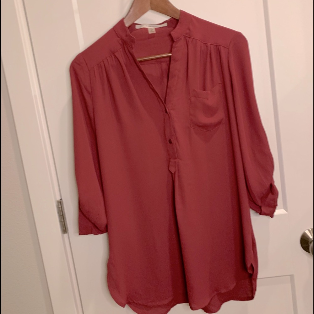41 Hawthorn Colibri Tab Sleeve Burgundy Blouse - Picture 2 of 6